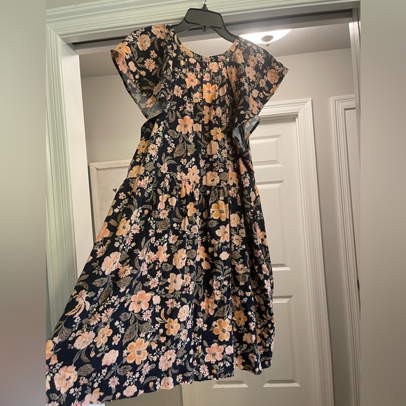 Old Navy Cap Sleeved Dress - Picture 4 of 8